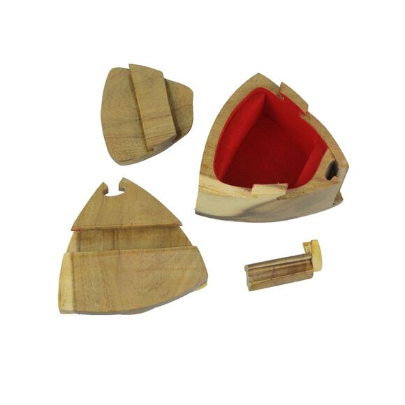 Triquetra Celtic Knots Hand Crafted Wooden Trinket/Puzzle Box - Picture 3 of 5